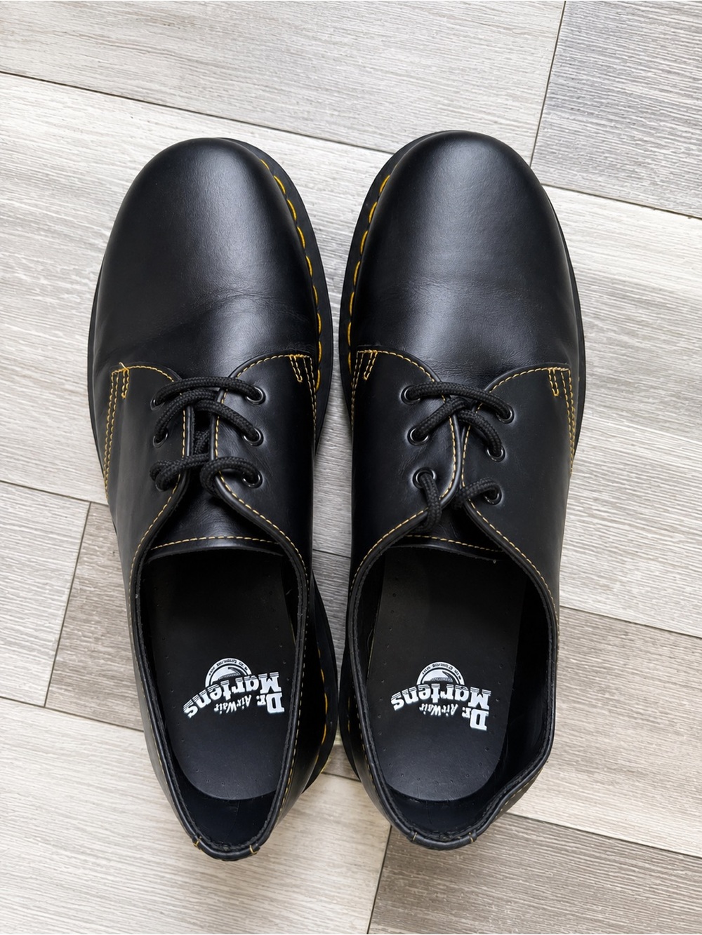 Dr. Martens 1461 Black Smooth Leather Oxford Shoes | Women’s US 10 / Men’s US 9